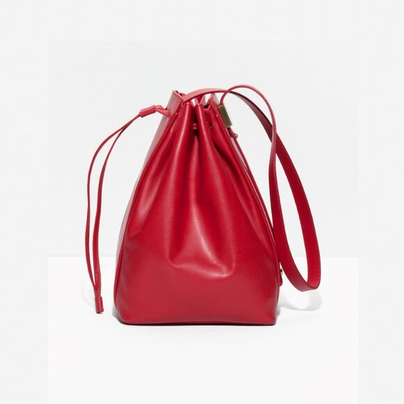 NWT & Other Stories Jarbo Bucket Red Leather Shoulder Bag - Picture 1 of 12